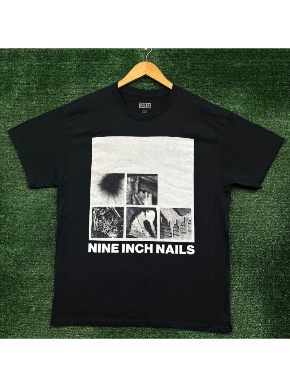 Nine Inch Nails Bad Witch Album Cover Rock Band T-Shirt Size Large